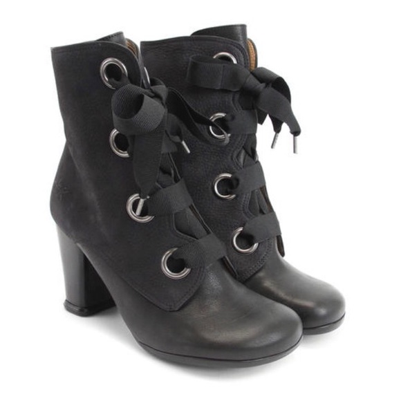 John Fluevog Shoes - 🇨🇦 John Fluevog Sopranos Robyn SOLD OUT!